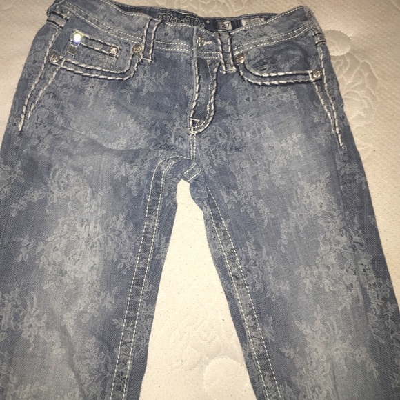 Miss Me jeans with a floral pattern