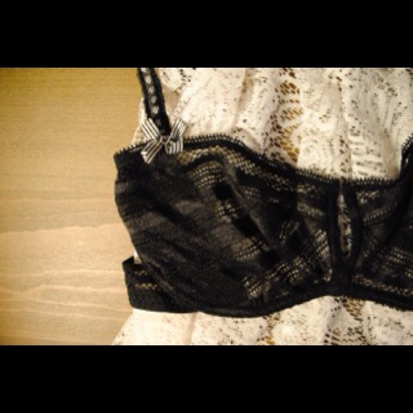 Black VS lace bra
