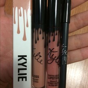 KYLIE LIPKIT BUNDLE