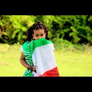 Meet your Posher, Ayan