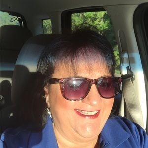 Meet your Posher, Joyce