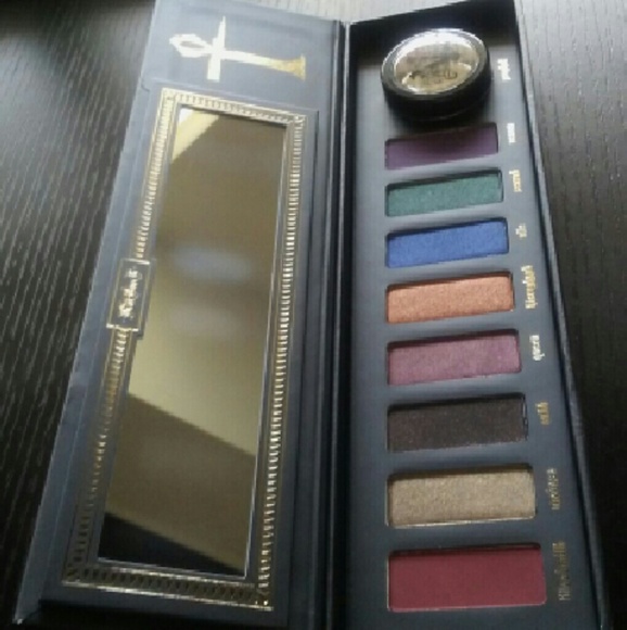 Kat Von D Serpentina Eye Shadow Palette Limited Ed