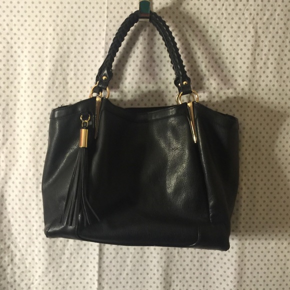 Adorable black purse!