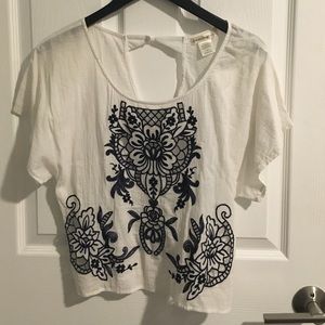 Nordstrom white blouse with navy embroidery