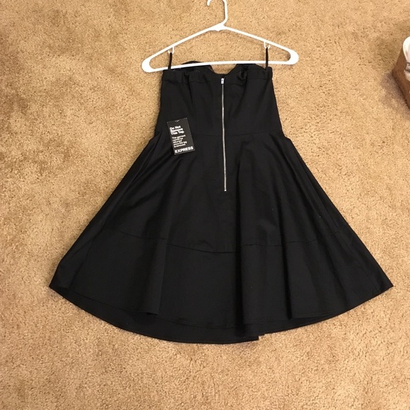 Express Dress - Picture 2 of 3
