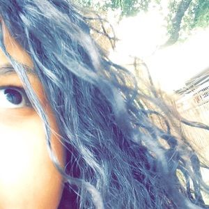 Meet your Posher, Xiomara