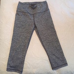 Heather Grey workout crop bottoms