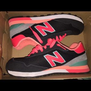 Never worn size 9.5 new balance shoes
