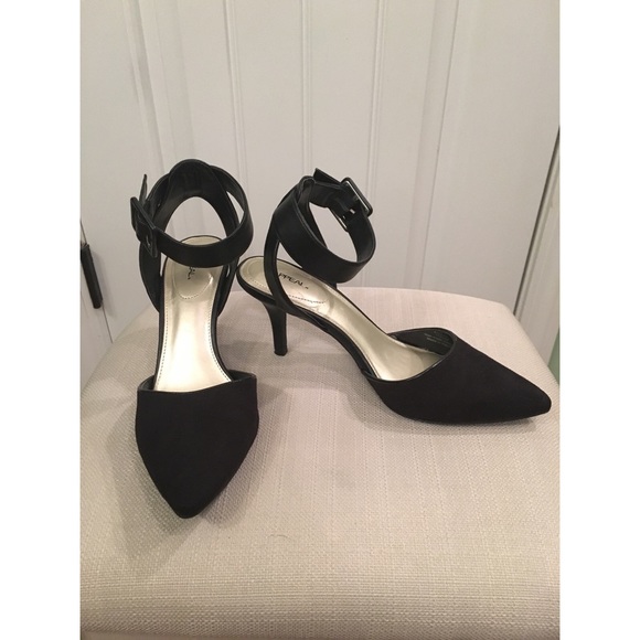 X-Appeal Black Ankle Strap Heels