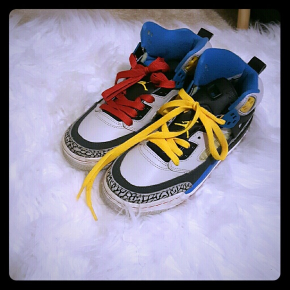 Limited edition Retro Jordan "Spizikes" 7 Youth
