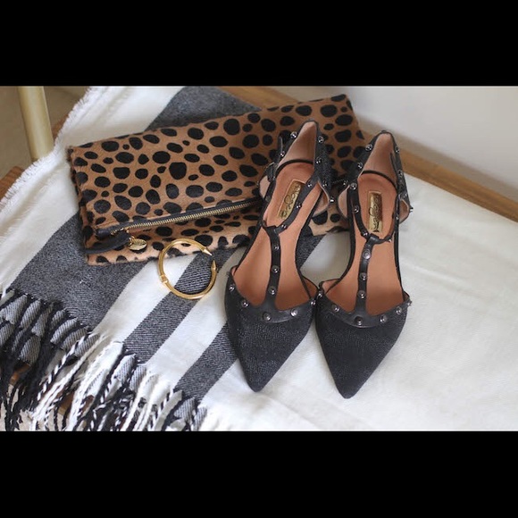 Halogen Pointy Toe Flats