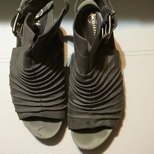 Earthies Ruched wedge Sandals