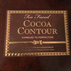 Cocoa contour / contouring and highlighting kit