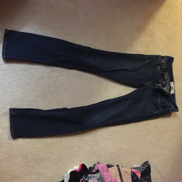 Dark wash hollister skinny jeans