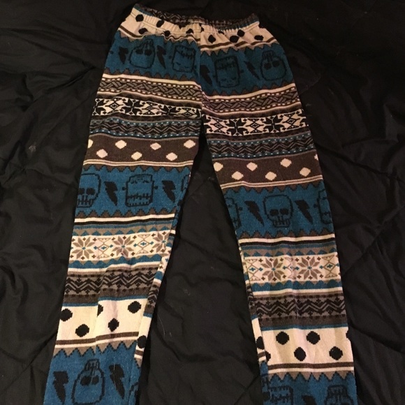 One size Monster skull leggings