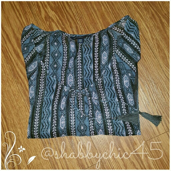 2/$15 NWOT AEO Sheer Pattern Pullover Blouse - Picture 3 of 3