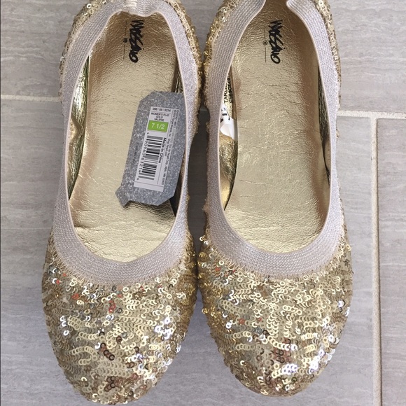 Gold Sequin Ballet Flat. Brand New. Price ⬇️