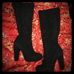 STEVE MADDEN RISKYYY BOOTS