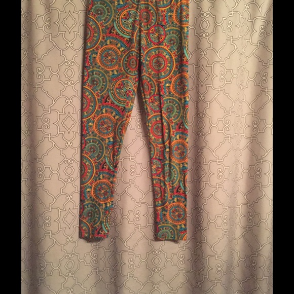 Tribal multicolor leggings