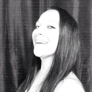 Meet your Posher, Desiree