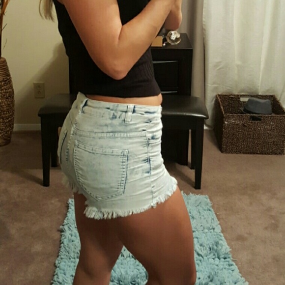 H&M jeans  Shorts - Picture 3 of 4