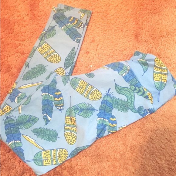 Os LuLaRoe leggings never worn