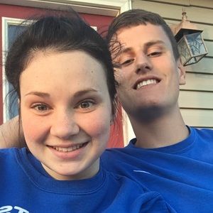 Meet your Posher, Ella