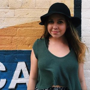 Meet your Posher, Mikayla