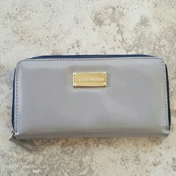 Steve Madden Handbags - Steve Madden wallet *FINAL MARKDOWN- NWOT*