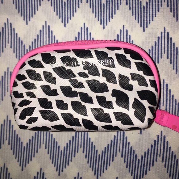 VICTORIA'S SECRET: small cosmetic bag