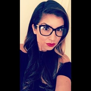 Meet your Posher, Vanessa