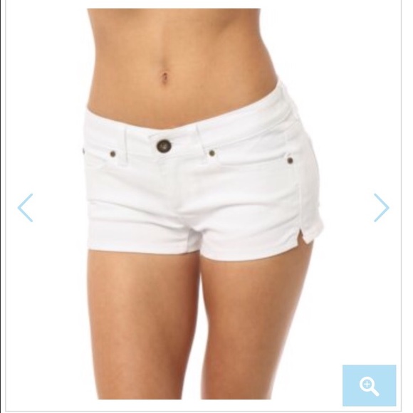 O'Neill White Shorts Size 1