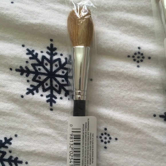 Fast and flawless blending brush