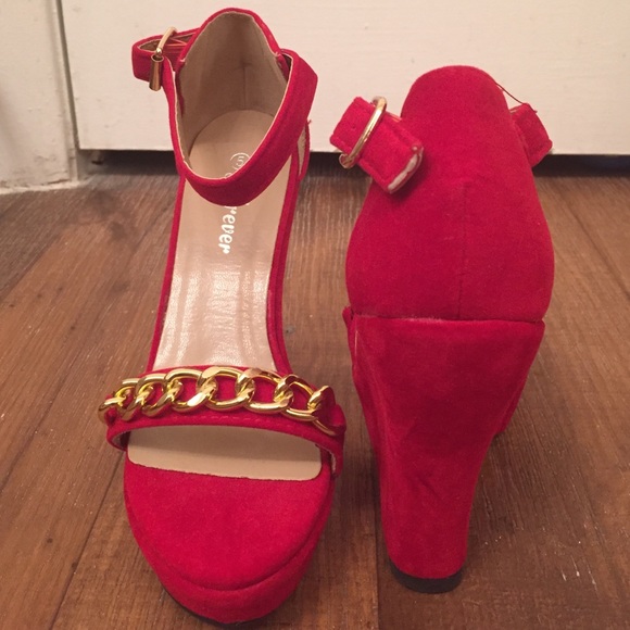 *SOLD* Red Wedges - Picture 2 of 4