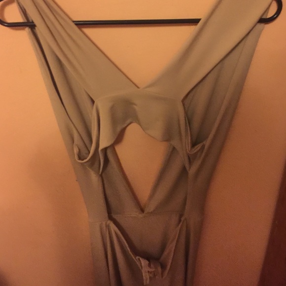 Tan cleavage split jumpsuit - Picture 3 of 4