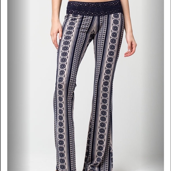 Tilly's flared stretchy pants