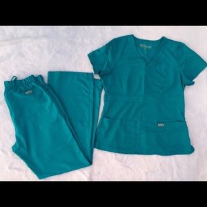 SOLD Grey's Anatomy Scrub Set Medium