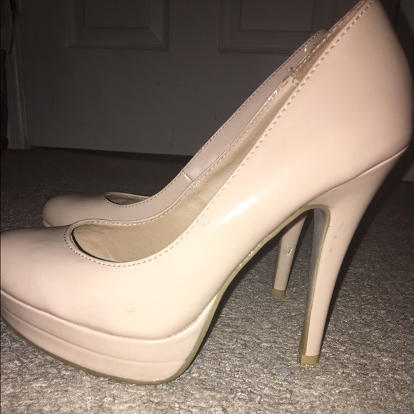 Cute Lauren Conrad nude heels