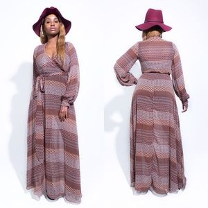 SOLD⚡️FLASH SALE⚡️LONG SLEEVE AIRY MAXI DRESS‼️