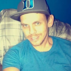 Meet your Posher, Gabriel m.