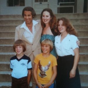 Meet your Posher, Lorraine