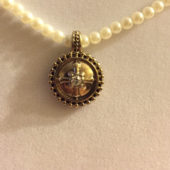 Petite Pearl necklace with charm