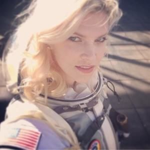 Meet your Posher, Nadia