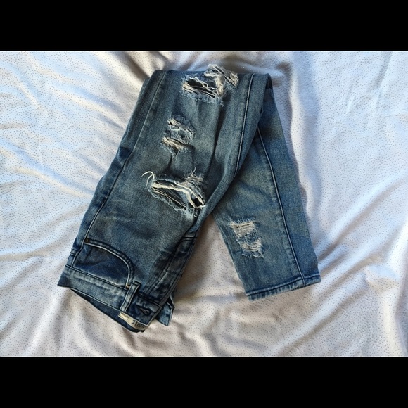 Brandy Melville distressed jeans