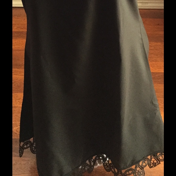 🆕Sexy Backless Halter Mini Dress - Picture 3 of 4