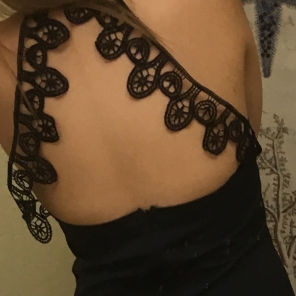 🆕Sexy Backless Halter Mini Dress - Picture 4 of 4