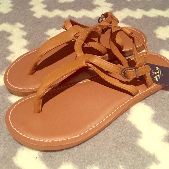 NWT Hollister Brown Sandals