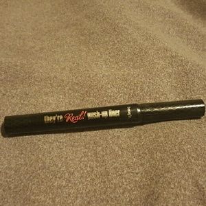 Benefit they're Real push-up liner