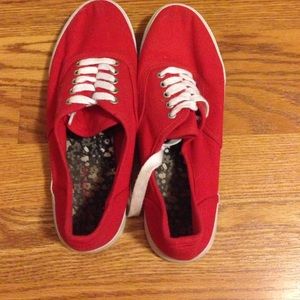 Mossimo supply shoes