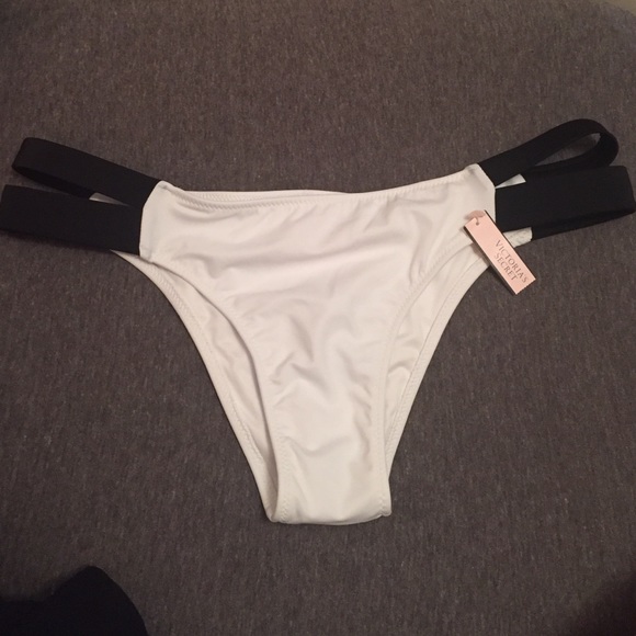 SOLD NWT Victoria's Secret Itsy Bottom